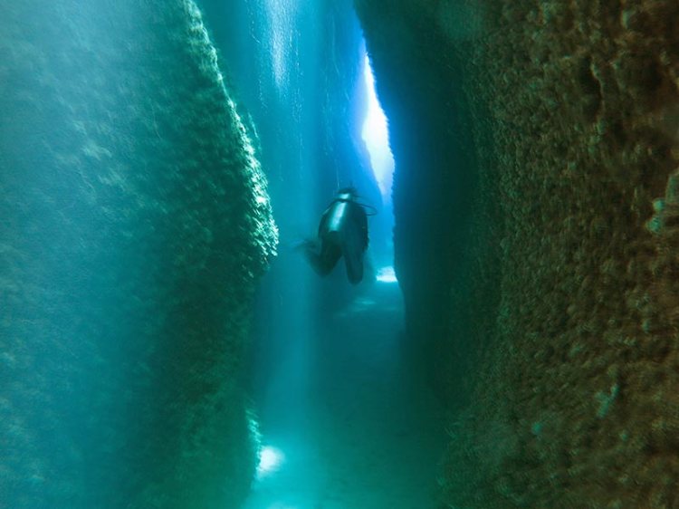 Diving the Leru Cut, Russell Islands